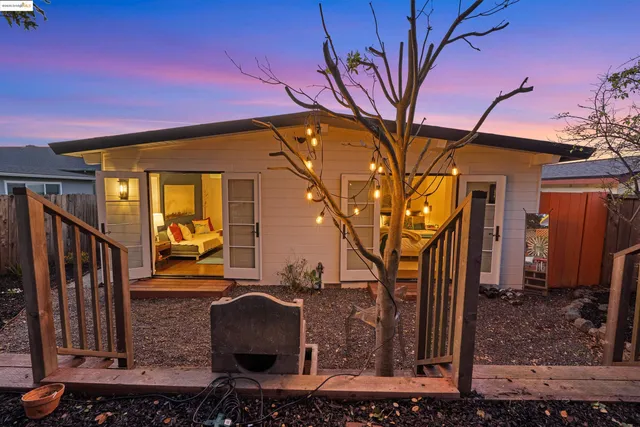 $749,000 | 658 Sonoma Street, Richmond, CA 94805