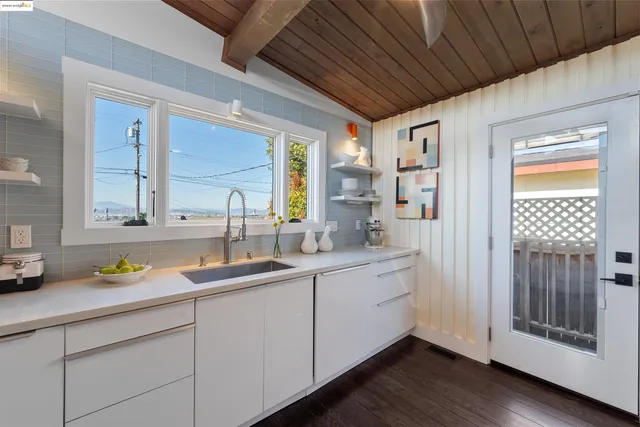 $749,000 | 658 Sonoma Street, Richmond, CA 94805