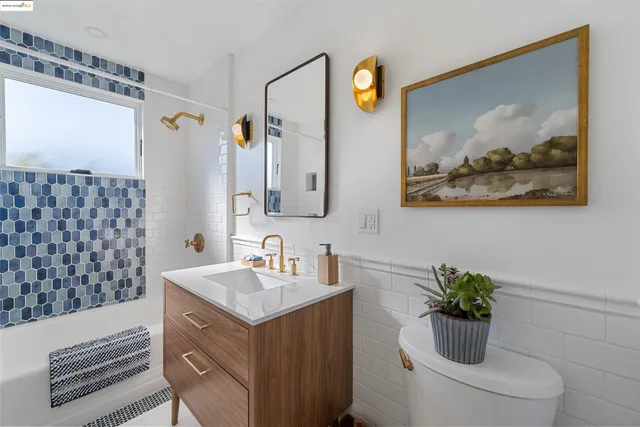 $749,000 | 658 Sonoma Street, Richmond, CA 94805