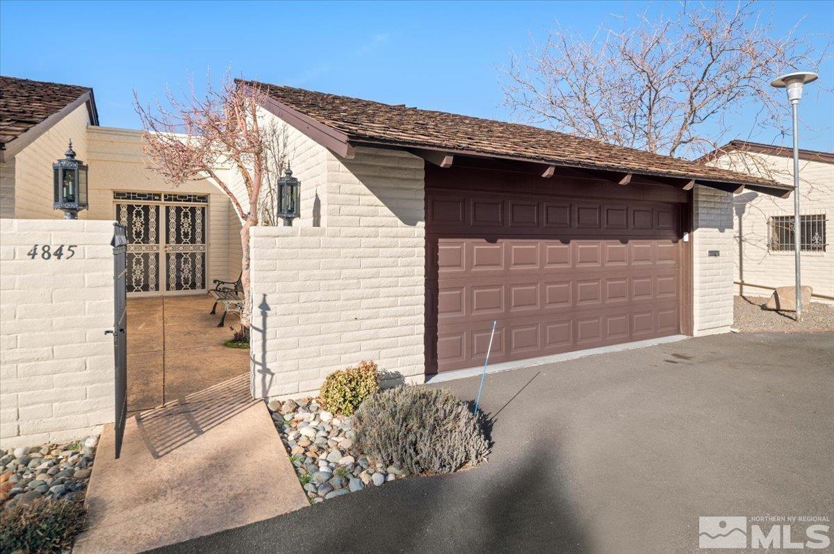 4845 Lakeridge Terrace West Reno, NV 89509 - Photo 5 of 39 Photo 5