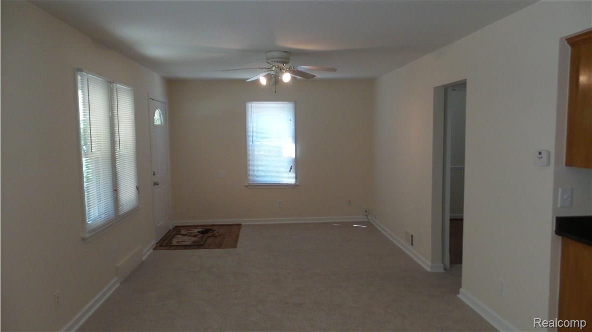 3122 Devondale Road Rochester, MI 48309 - Photo 2 of 27 20160624_103503.jpg