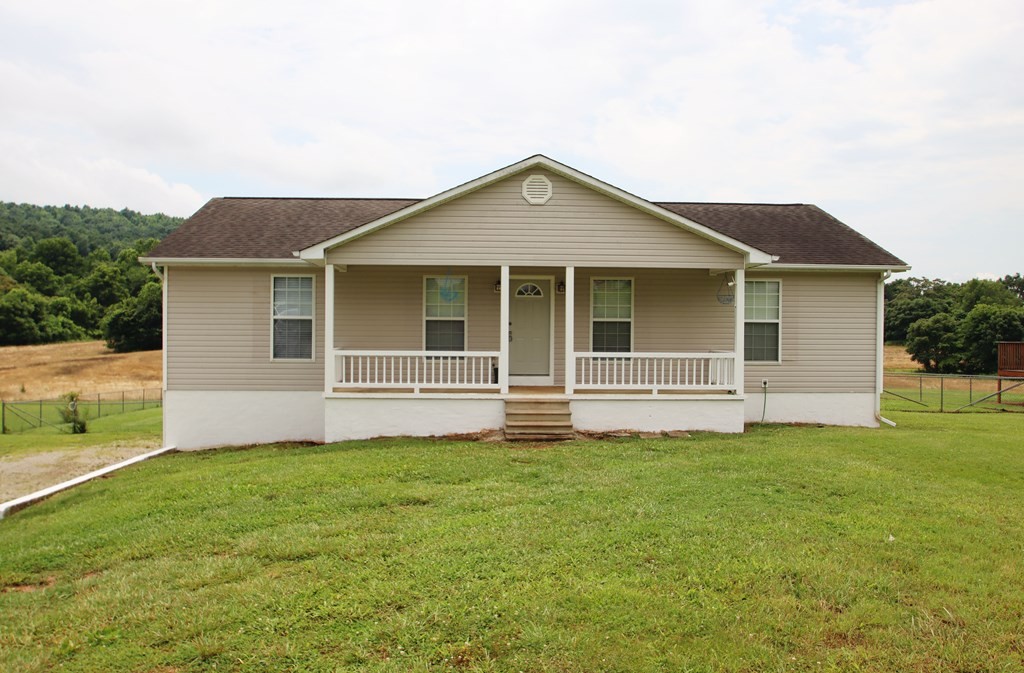 258 Guhse Road Sparta, TN 38583 - Photo 2 of 18