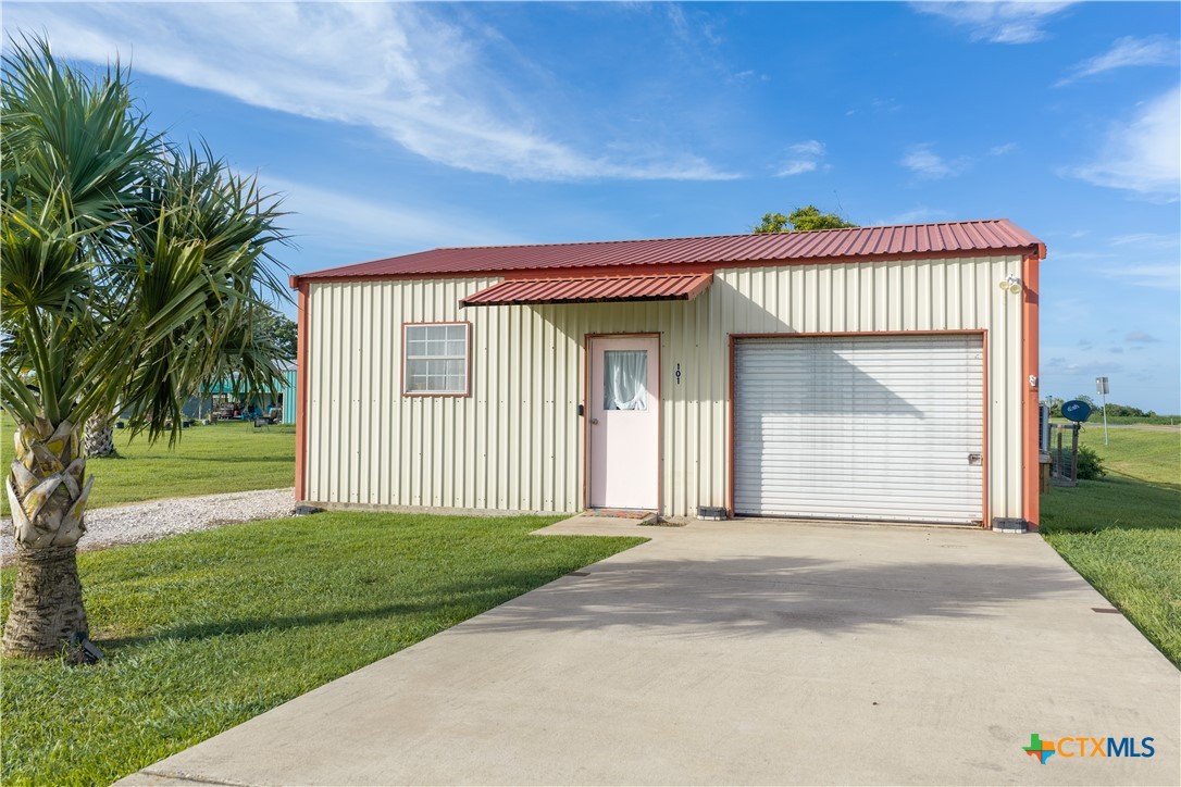 101 Proctor Street Austwell, TX 77950 - Photo 9 of 32