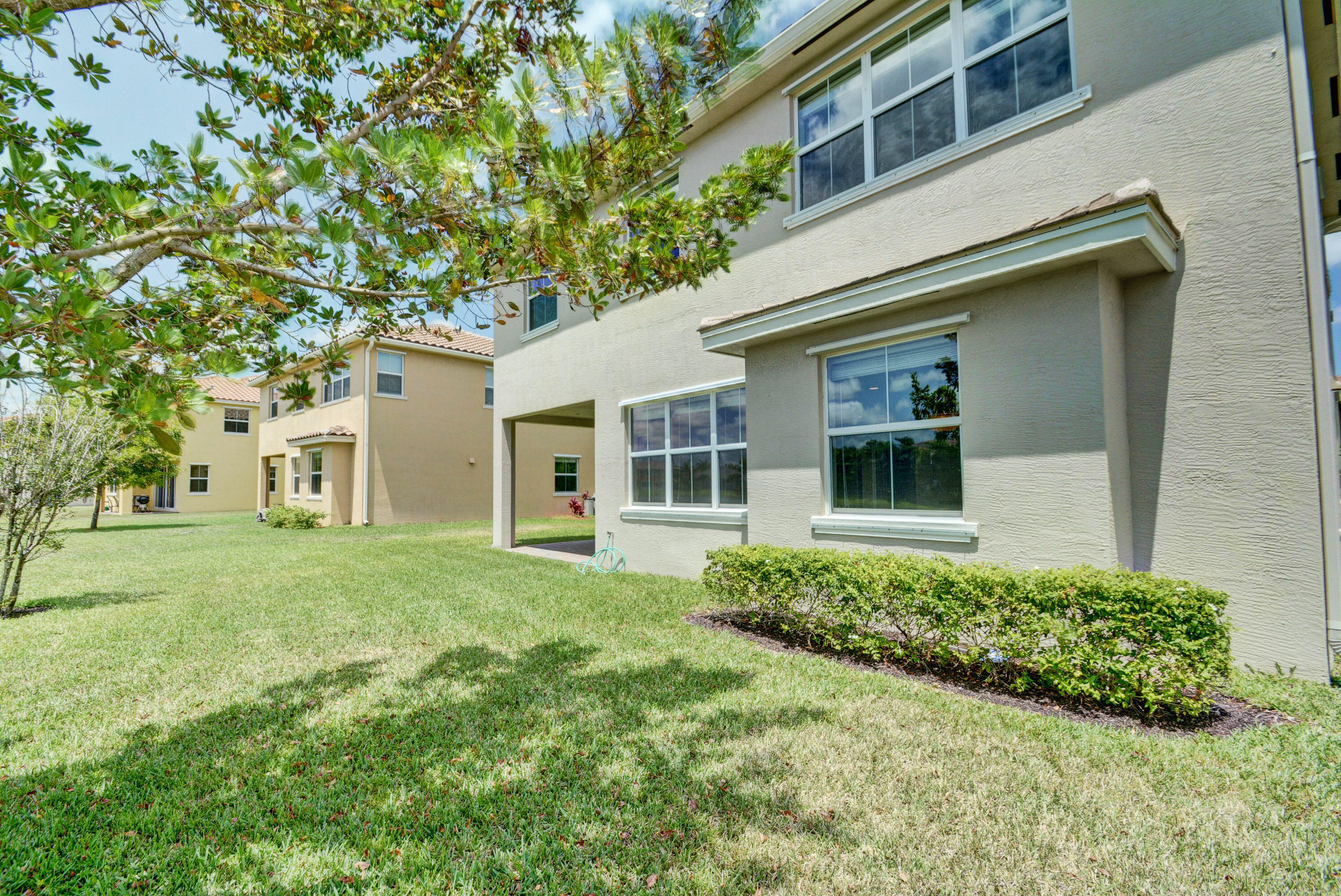 2916 Payson Way Wellington, FL 33414 - Photo 44 of 80 2916 Payson Way (38)