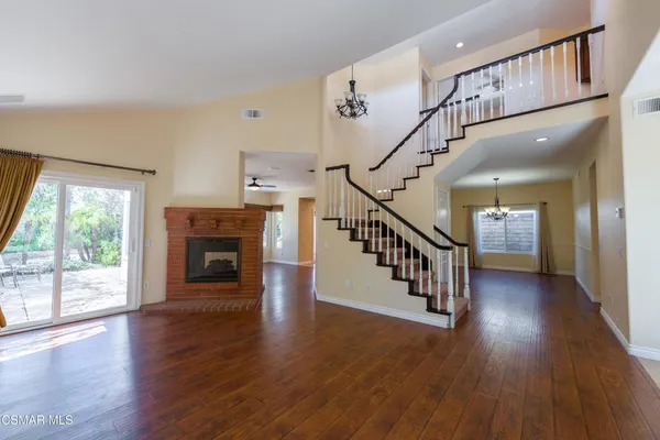 $1,039,000 | 7247 University Drive, Moorpark, CA 93021