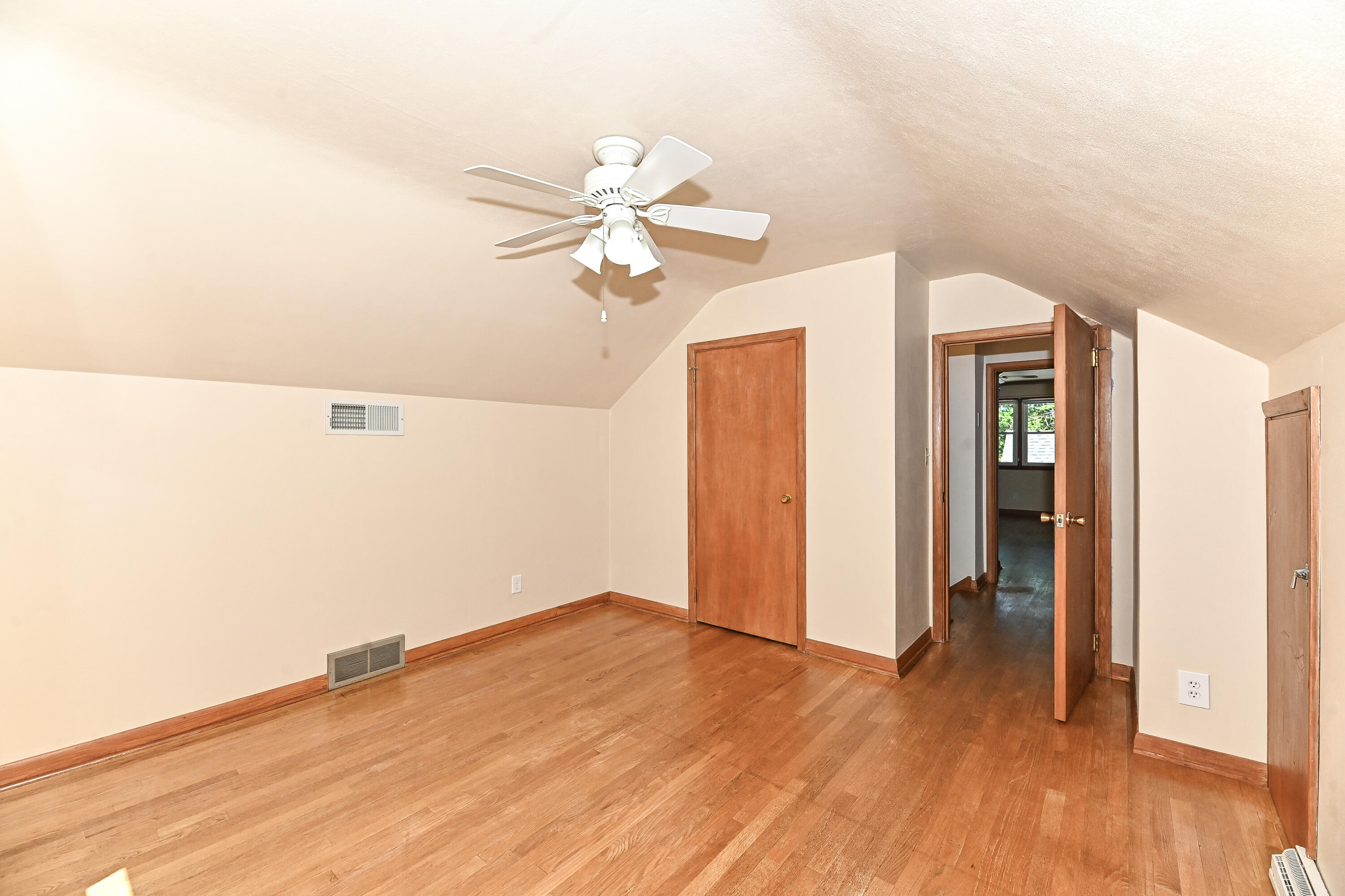 W156N8008 Pilgrim Road Menomonee Falls, WI 53051 - Photo 23 of 50 pilgrim-30