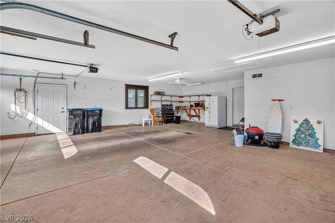 2055 Cholla Way Laughlin, NV 89029 - Photo 45 of 87 A spacious, clean garage provides ample room for parking and storage.