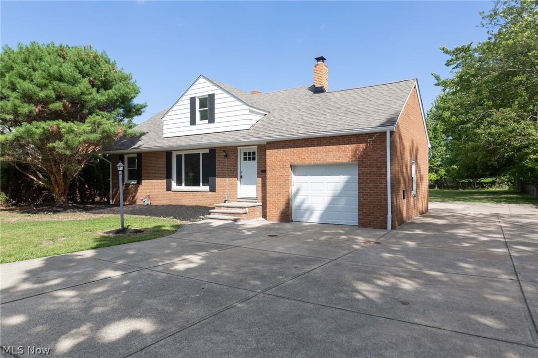 25965 Highland Road Cleveland, OH 44143 - Photo 2 of 26
