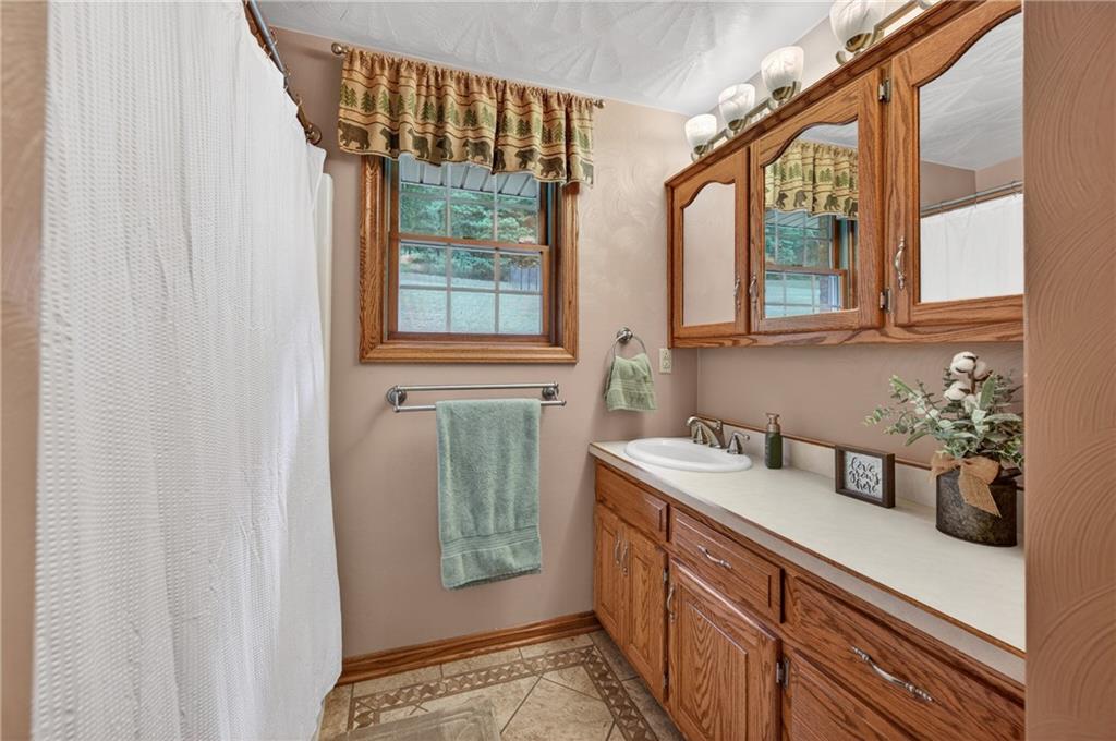 121 Spillway Lane Butler, PA 16001 - Photo 24 of 50