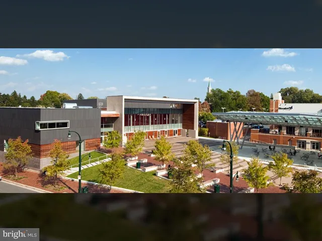 $1,775 | 1900 Lyttonsville Road, Unit 714, Silver Spring, MD 20910