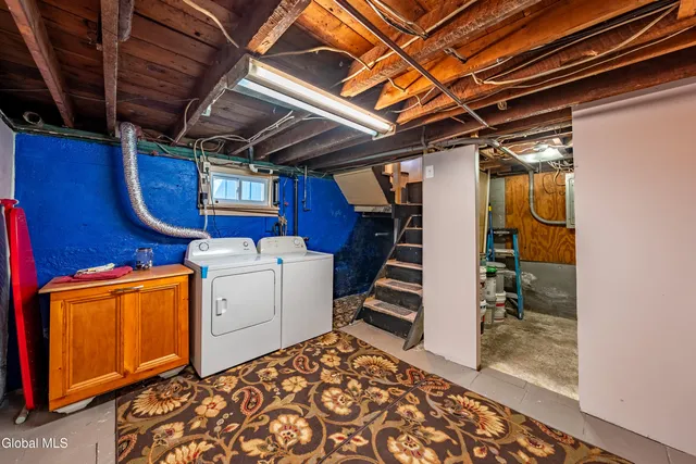 $259,000 | 983 Highway 9W, Bethlehem, NY 12158