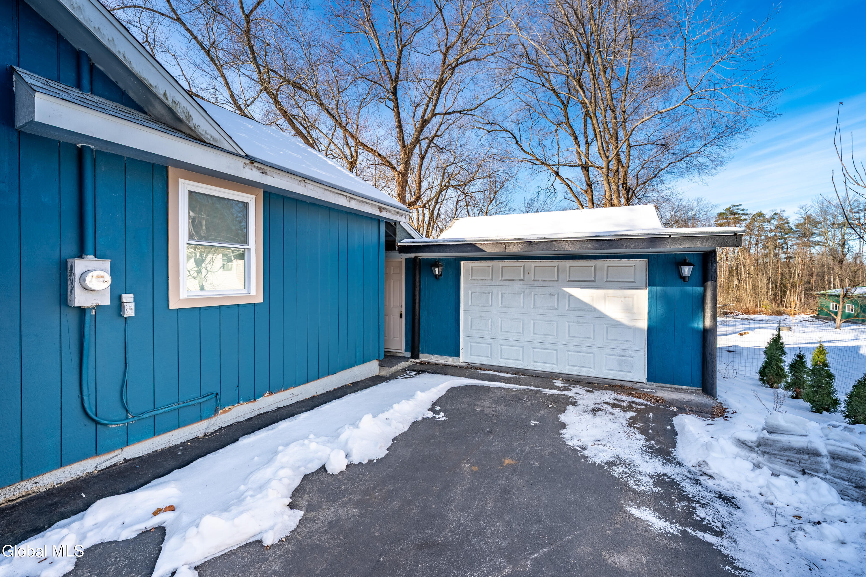 983 Highway 9W Bethlehem, NY 12158 - Photo 13 of 17 12927