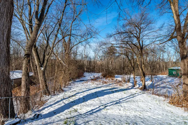 $259,000 | 983 Highway 9W, Bethlehem, NY 12158