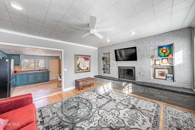 $259,000 | 983 Highway 9W, Bethlehem, NY 12158