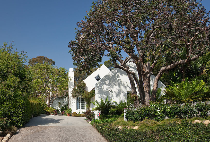 1172 Hill Road Santa Barbara, CA 93108 - Photo 2 of 10 a view of road and trees