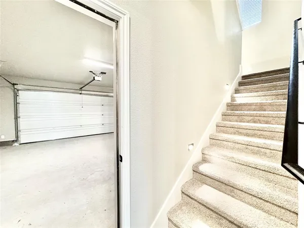 $3,399 | 8725 Scotty's Lk Lane, The Colony, TX 75056