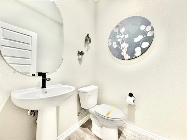 $3,399 | 8725 Scotty's Lk Lane, The Colony, TX 75056