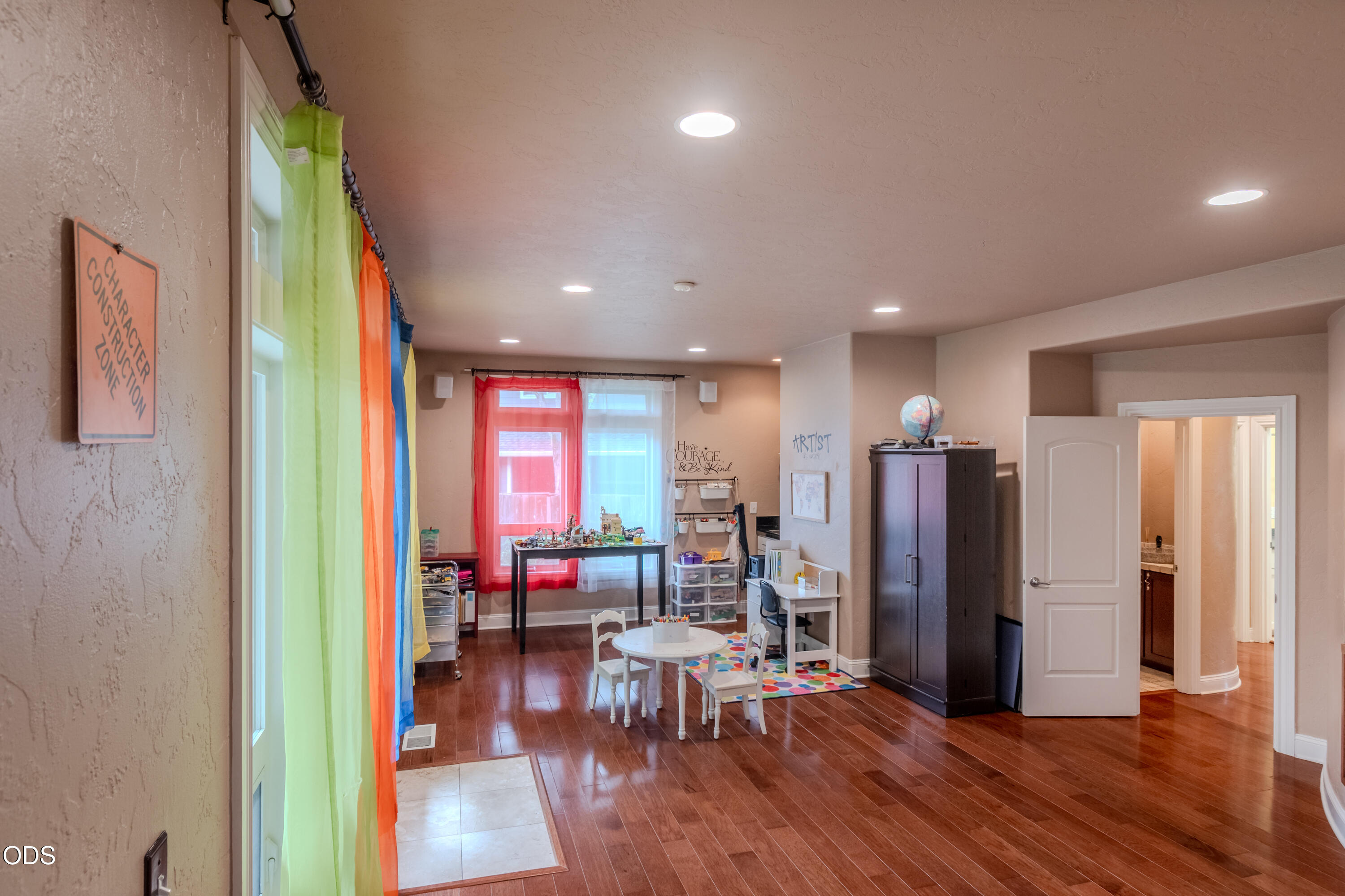 2401 Fox Run Medford, OR 97504 - Photo 48 of 57