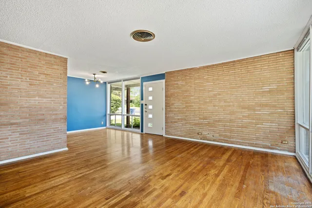 $280,000 | 250 Maplewood Lane, San Antonio, TX 78216