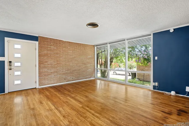 $280,000 | 250 Maplewood Lane, San Antonio, TX 78216