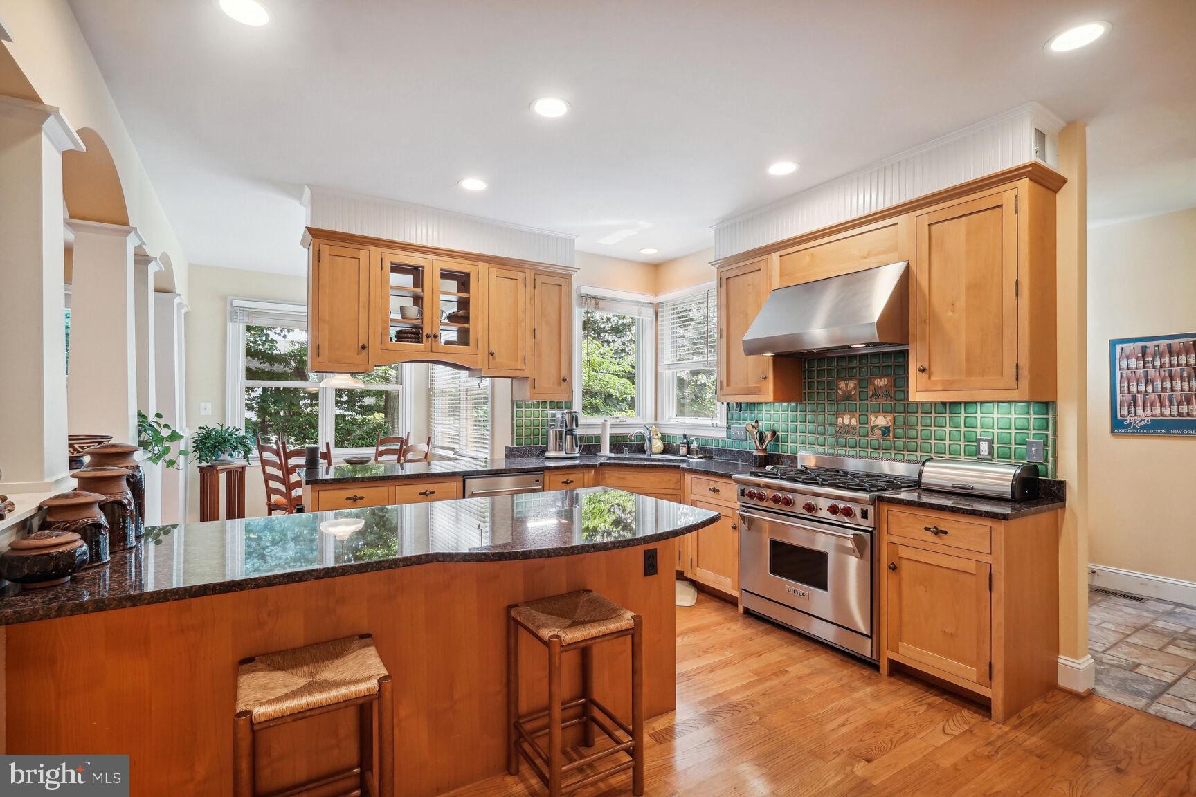 217 Tapawingo Road Southeast Vienna, VA 22180 - Photo 14 of 50 Gallery Image 14