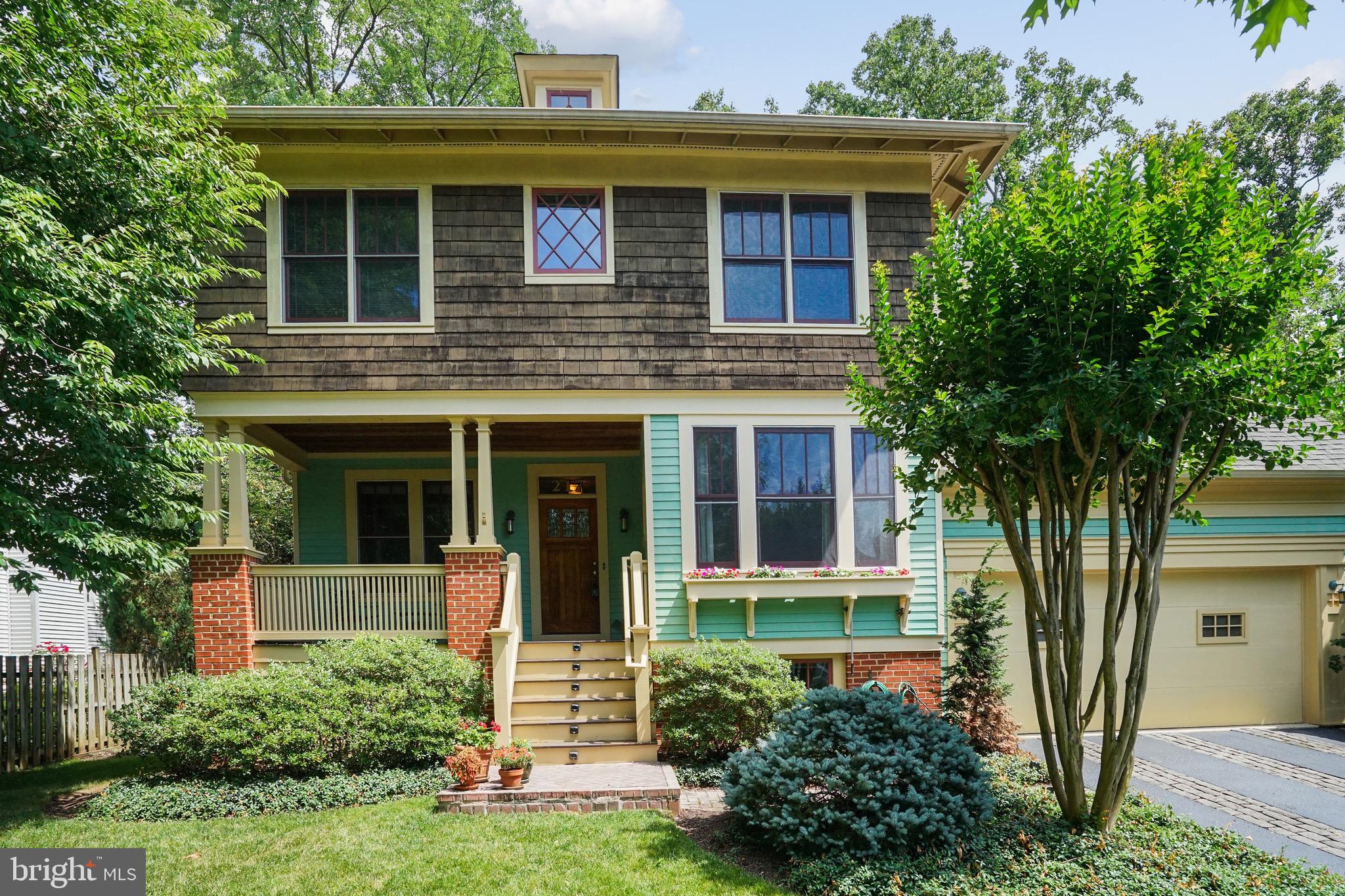 217 Tapawingo Road Southeast Vienna, VA 22180 - Photo 2 of 50 Gallery Image 2