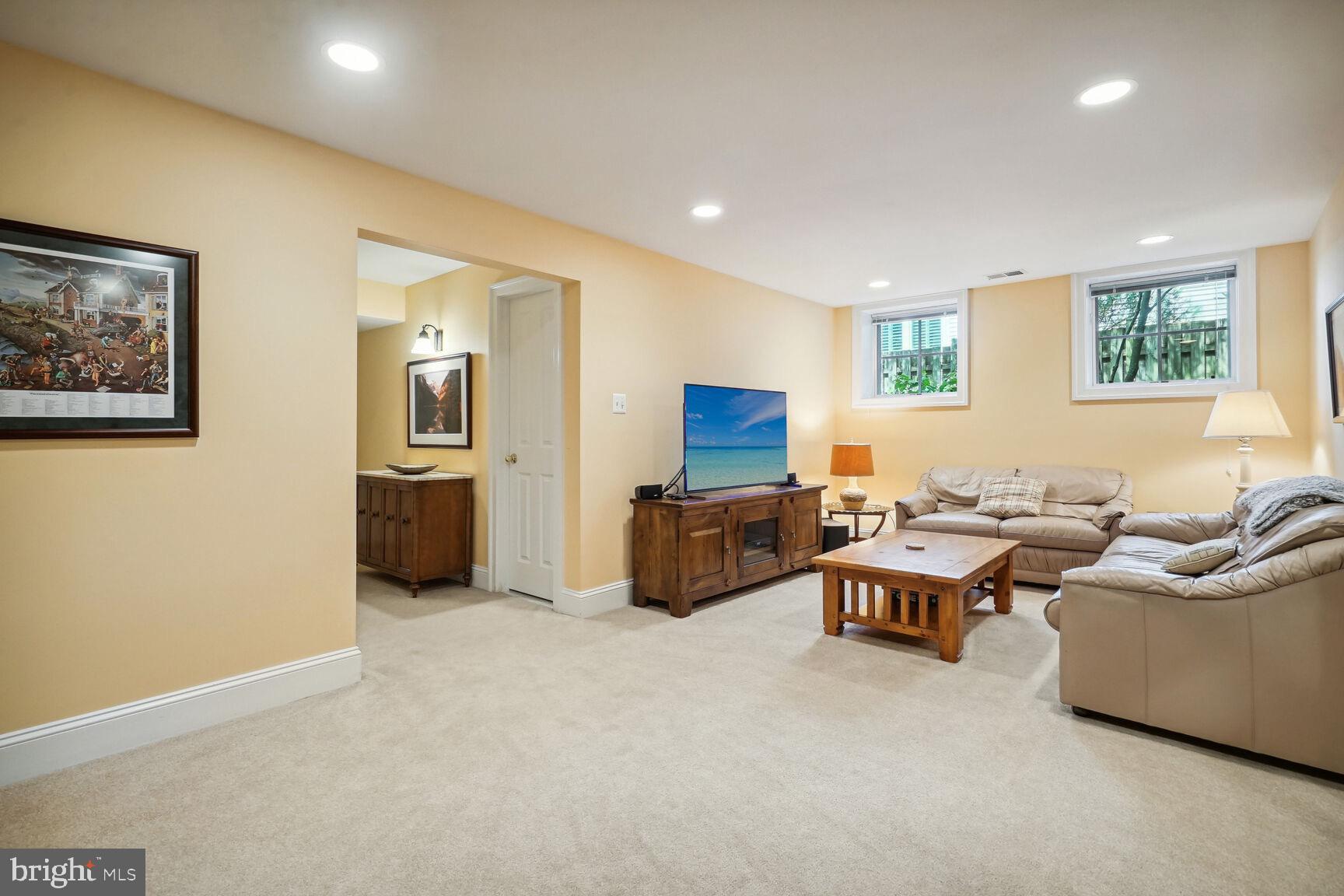 217 Tapawingo Road Southeast Vienna, VA 22180 - Photo 40 of 50 Recreation room