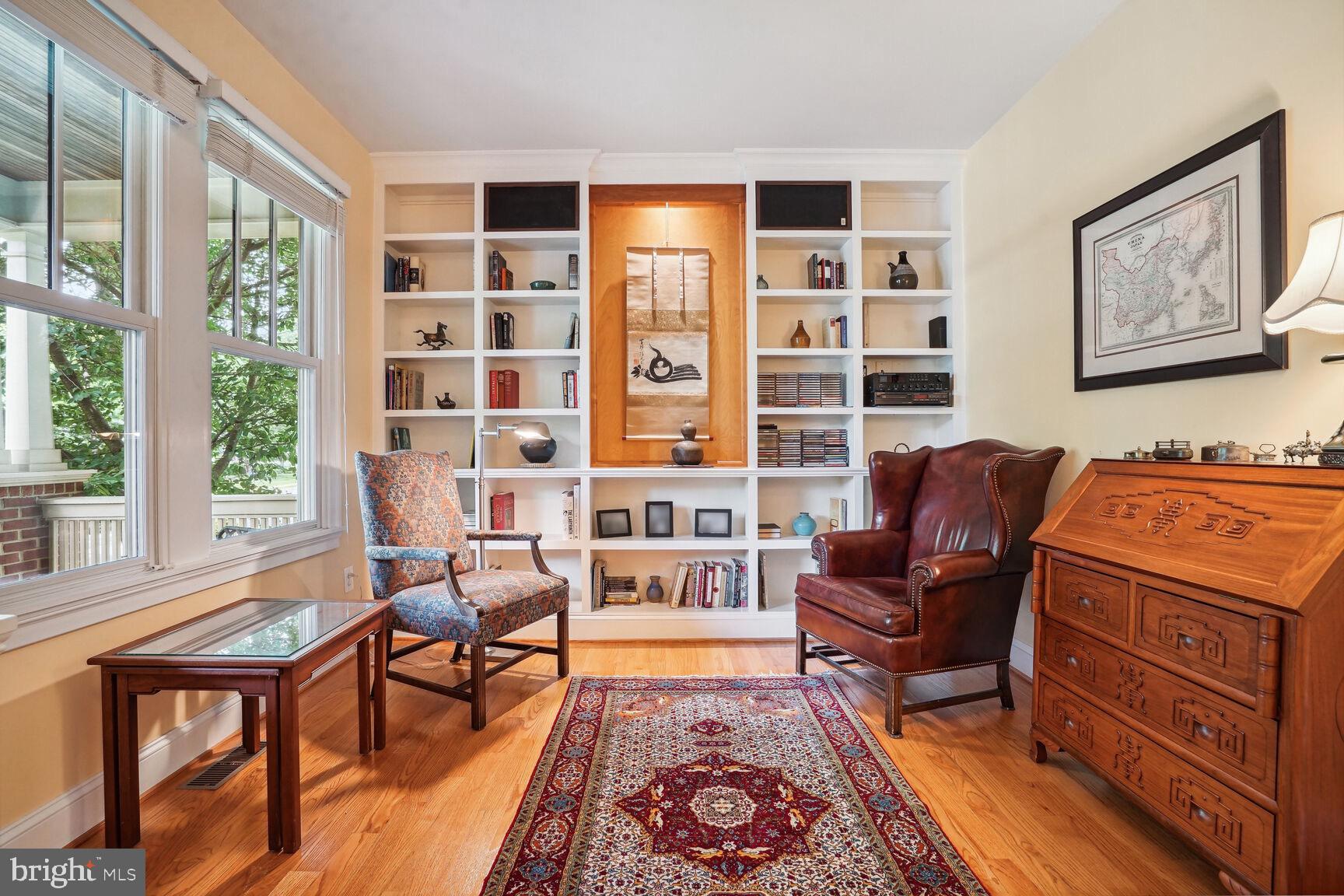 217 Tapawingo Road Southeast Vienna, VA 22180 - Photo 6 of 50 Main level study with built-ins