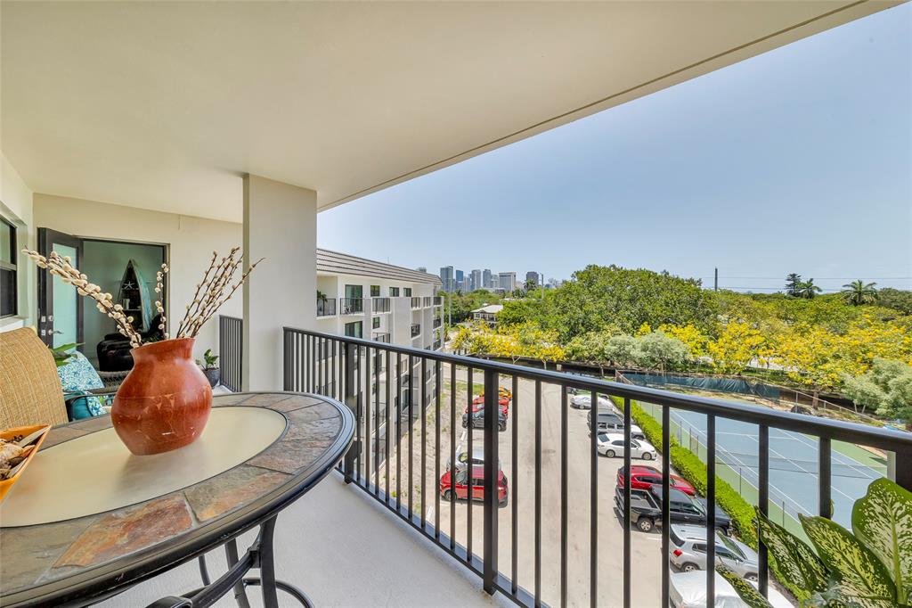900 River Reach Drive, Unit 518 Fort Lauderdale, FL 33315 - Photo 26 of 47 a view of a balcony and mountain view