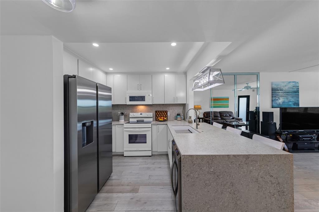 900 River Reach Drive, Unit 518 Fort Lauderdale, FL 33315 - Photo 7 of 47