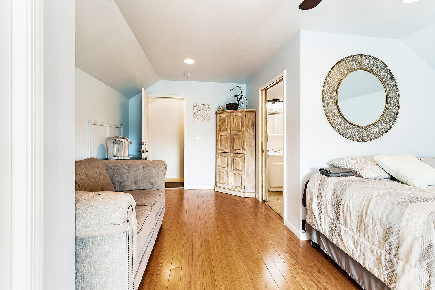15319 Shiloh Road White City, OR 97503 - Photo 66 of 75 Fabulous extra space for guests!
