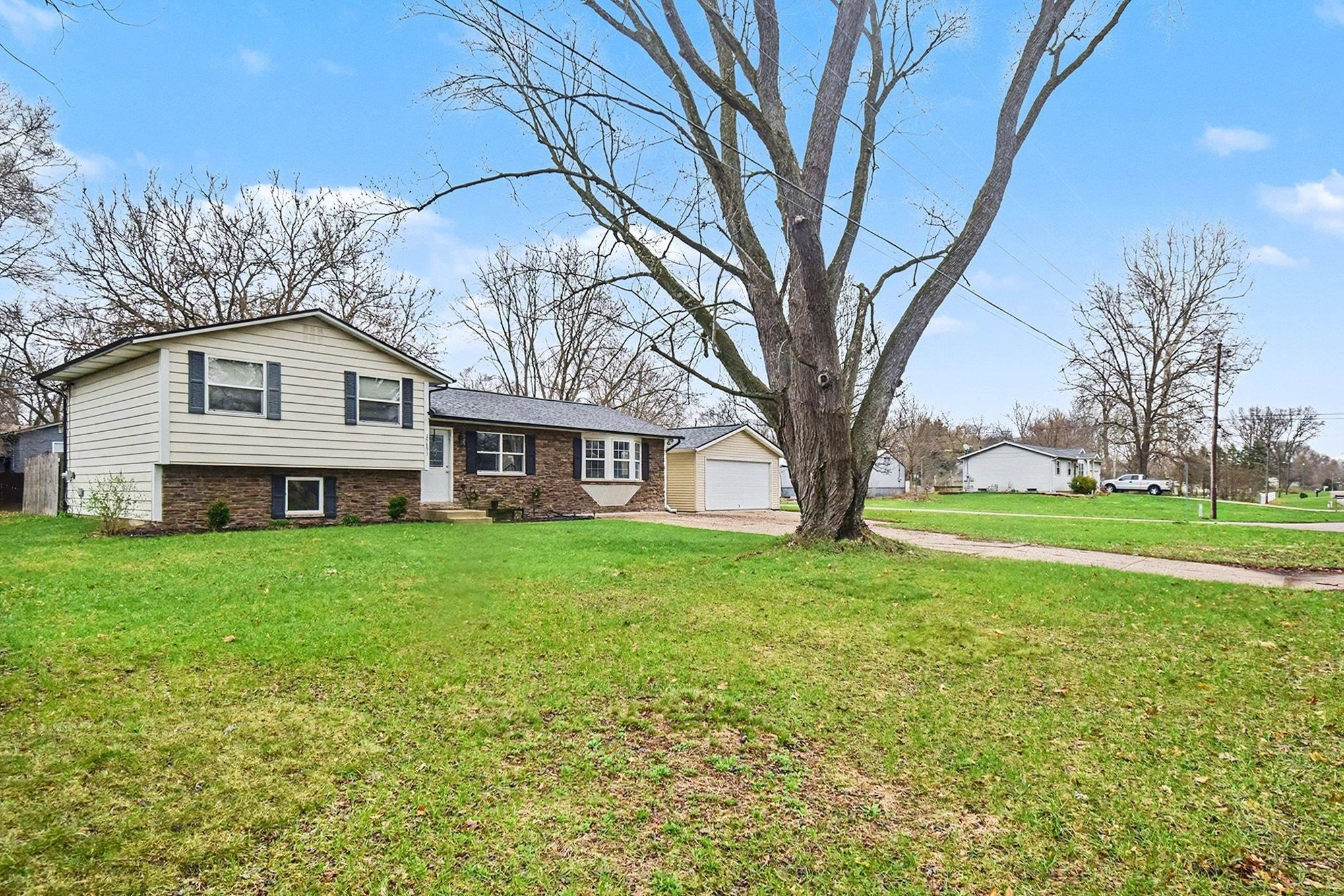 29893 Cardinal Avenue Elkhart, IN 46516 - Photo 2 of 7 Gallery Image 2