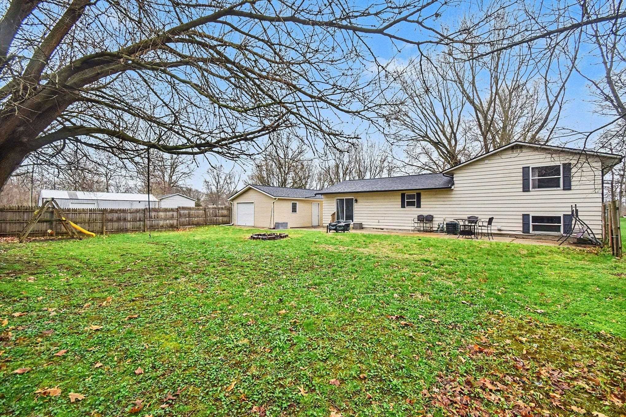 29893 Cardinal Avenue Elkhart, IN 46516 - Photo 5 of 7 Gallery Image 5