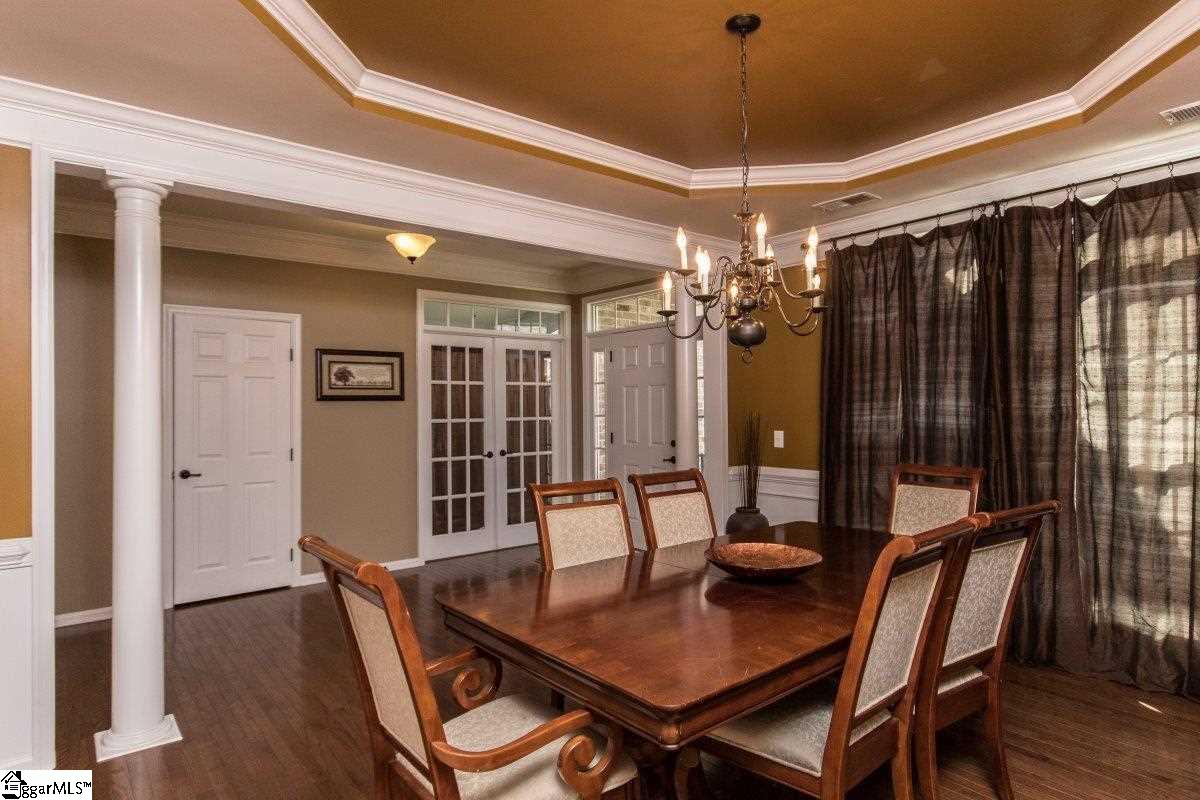 9 Spring Falls Court Greenville, SC 29607 - Photo 6 of 25 Gallery Image 6