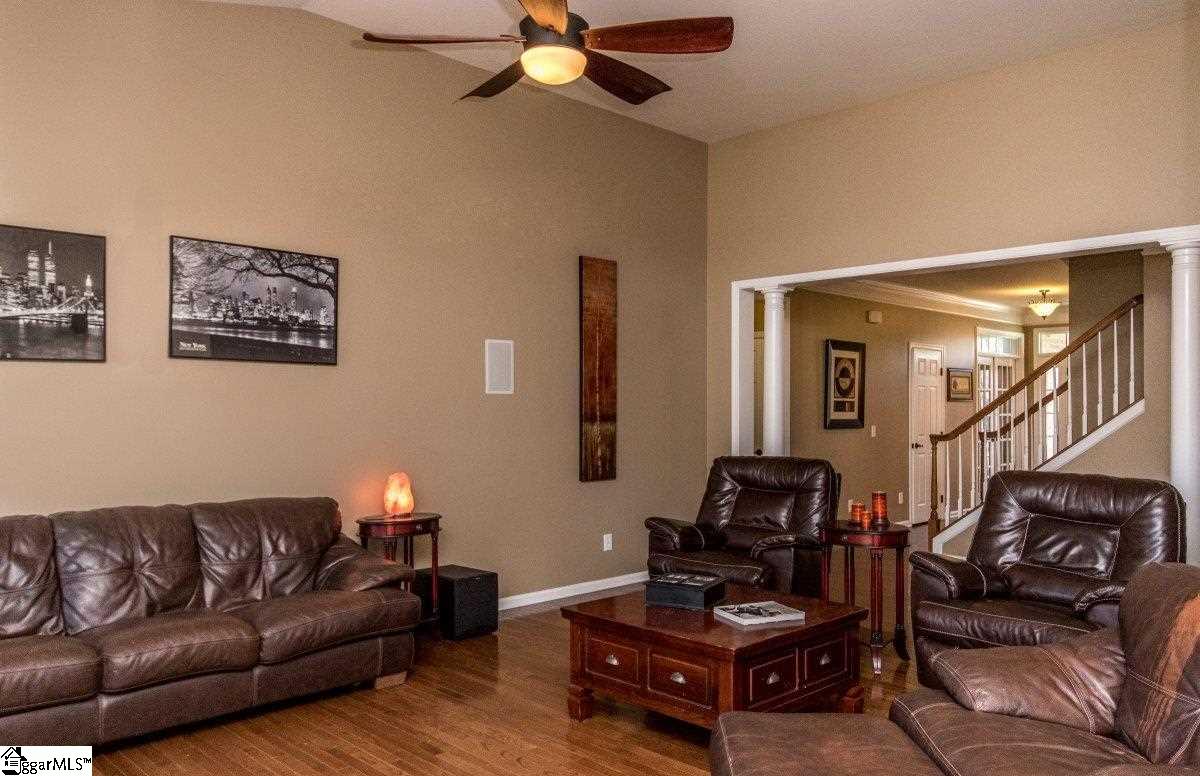 9 Spring Falls Court Greenville, SC 29607 - Photo 9 of 25 Gallery Image 9