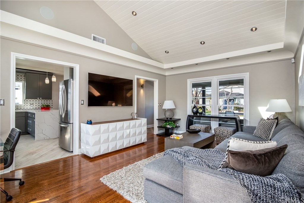 264 Ravenna Drive Long Beach, CA 90803 - Photo 11 of 27