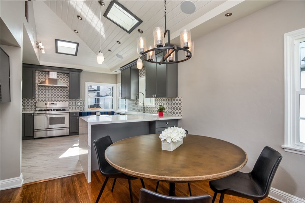 264 Ravenna Drive Long Beach, CA 90803 - Photo 8 of 27