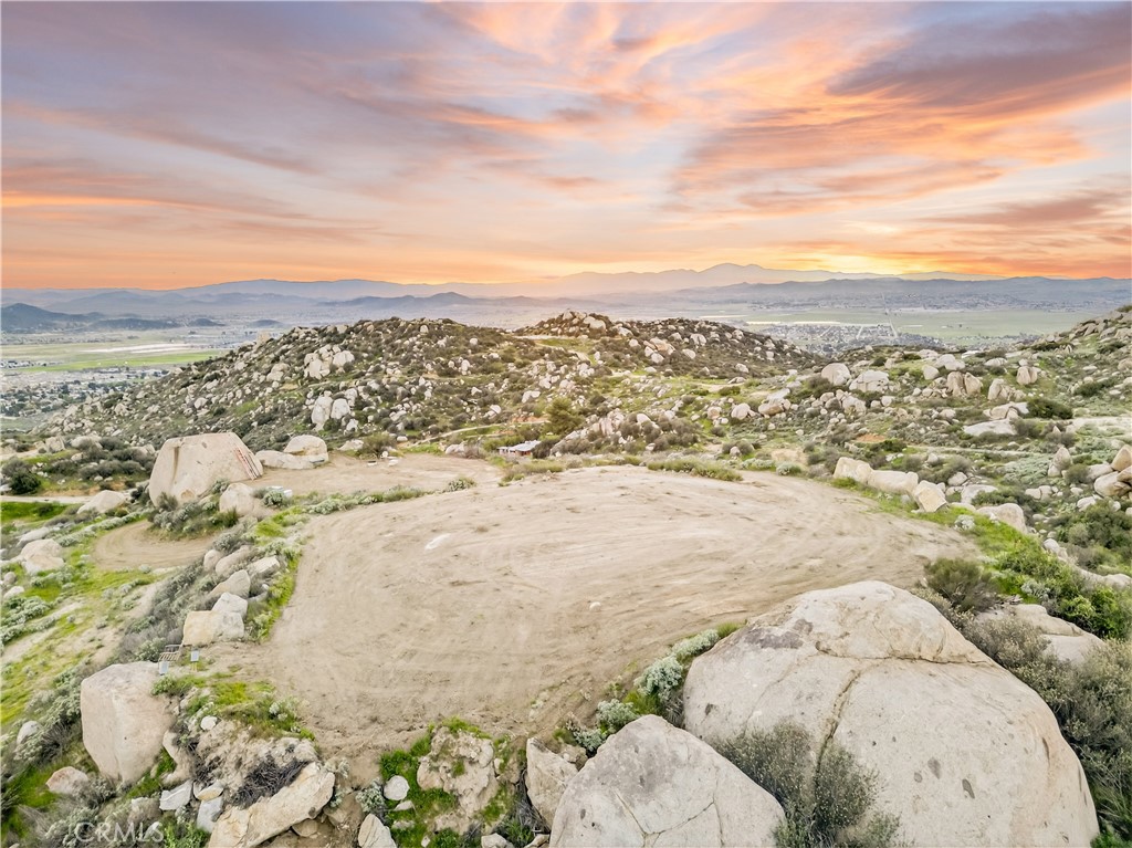 31300 Ruth Lane Homeland, CA 92548 - Photo 27 of 52 Flat Pad
