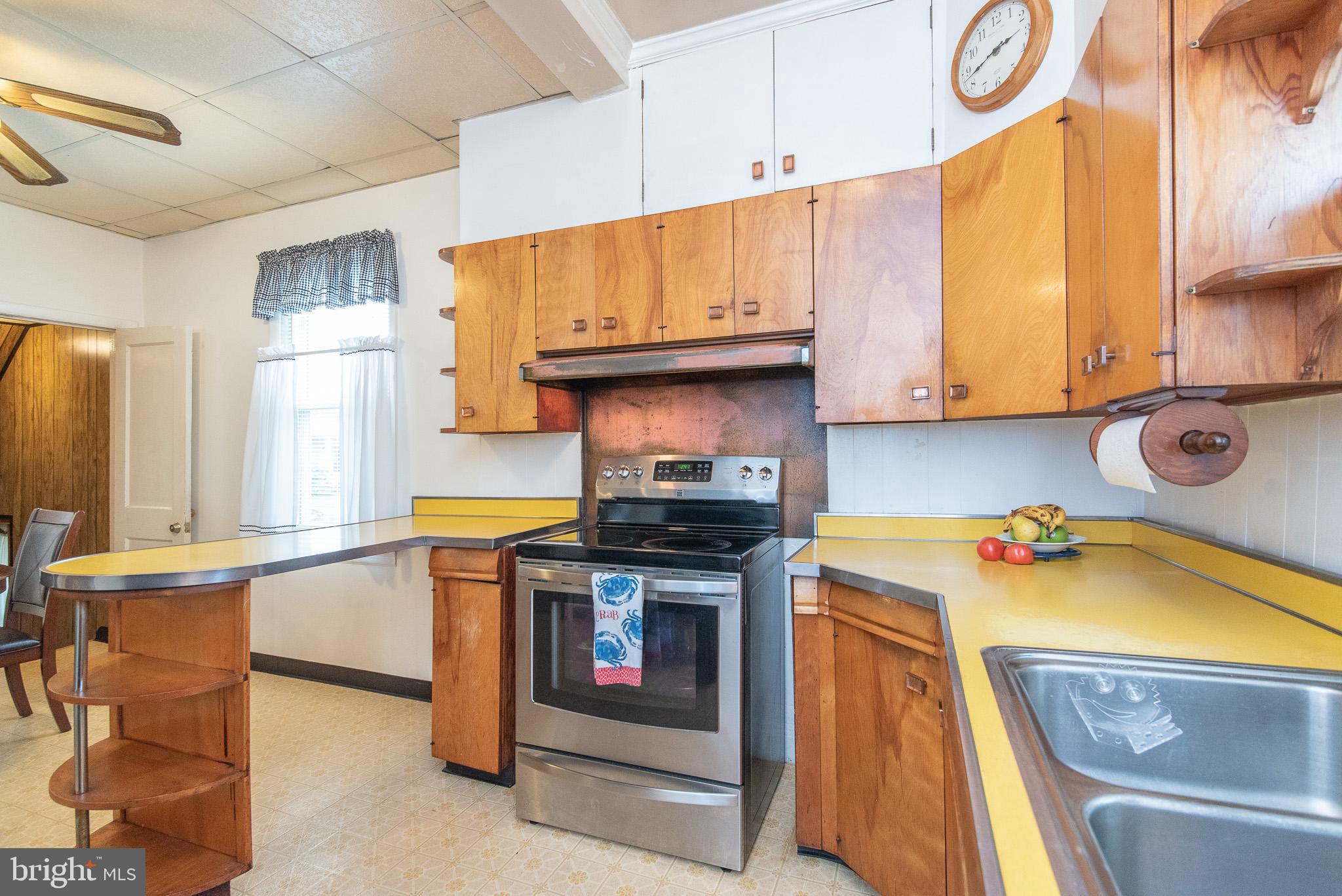 605 Old Home Road Baltimore, MD 21206 - Photo 15 of 44 Kitchen