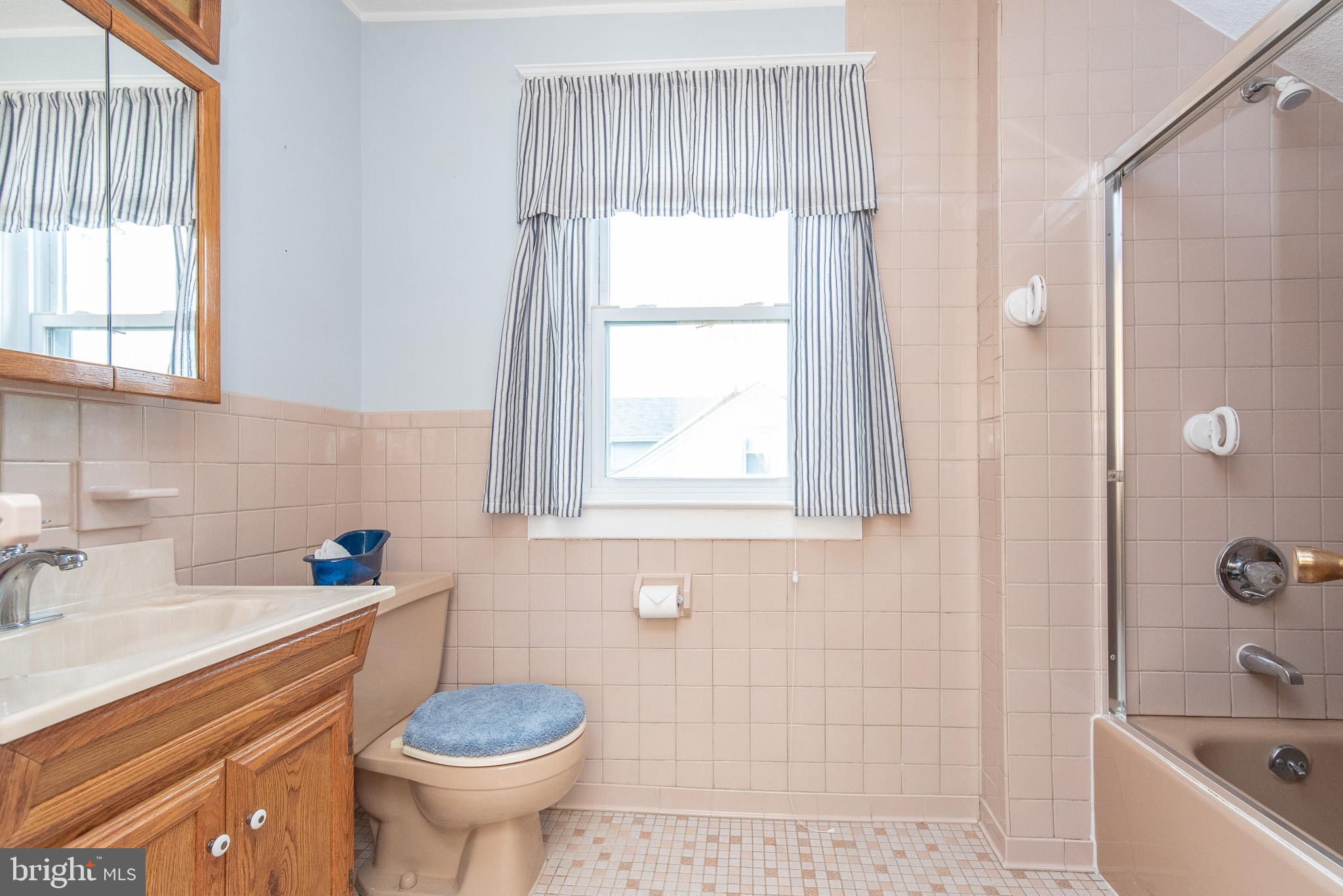 605 Old Home Road Baltimore, MD 21206 - Photo 31 of 44 Bath Upper
