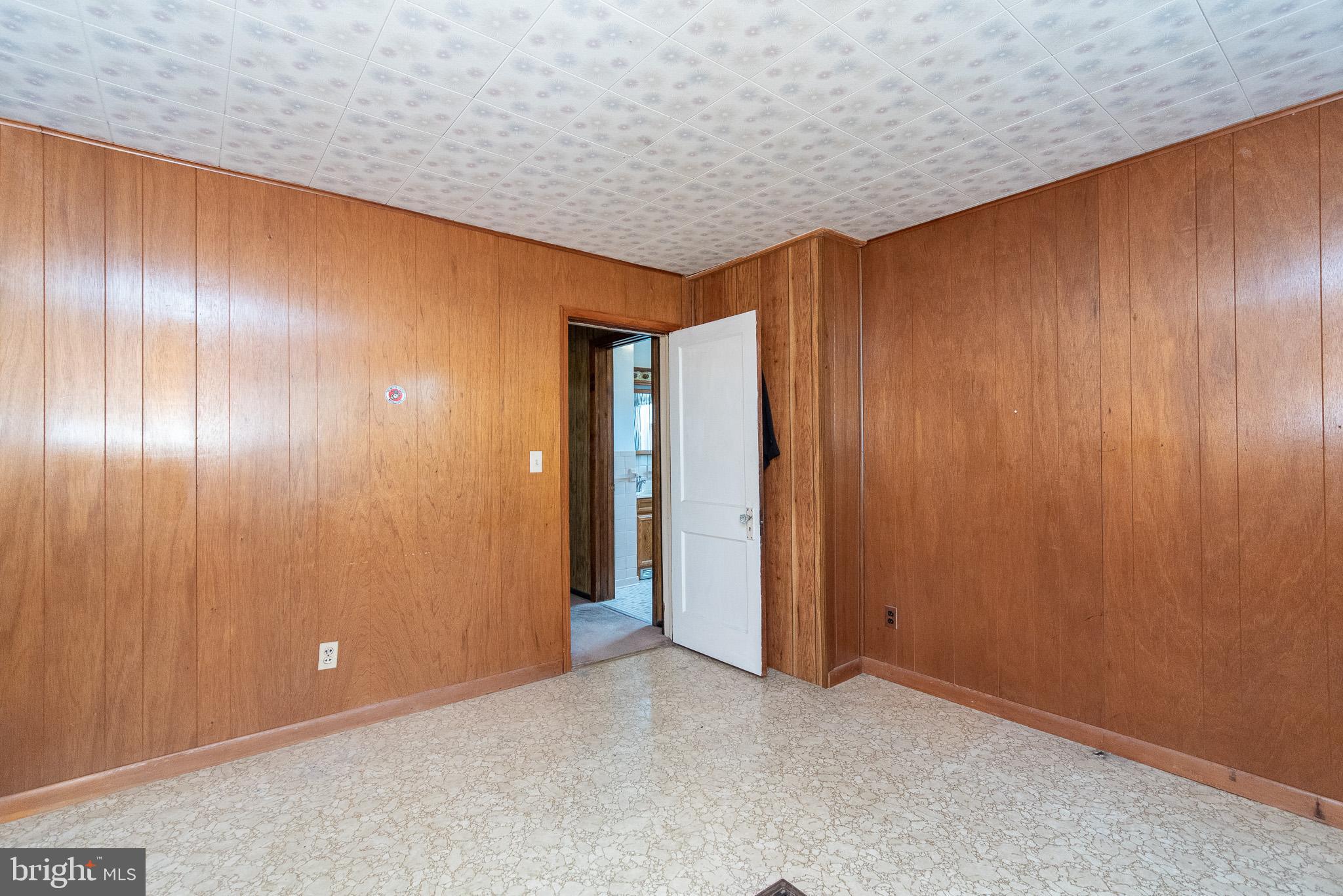 605 Old Home Road Baltimore, MD 21206 - Photo 32 of 44 Bed 3
