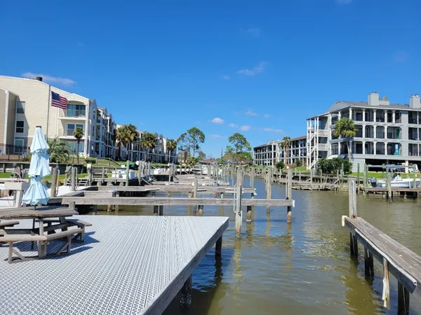 $99,900 | 4011 NASA Road 1, Unit 112, Seabrook, TX 77586