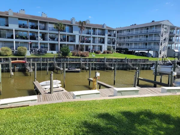 $104,900 | 4011 NASA Road 1, Unit 112, Seabrook, TX 77586