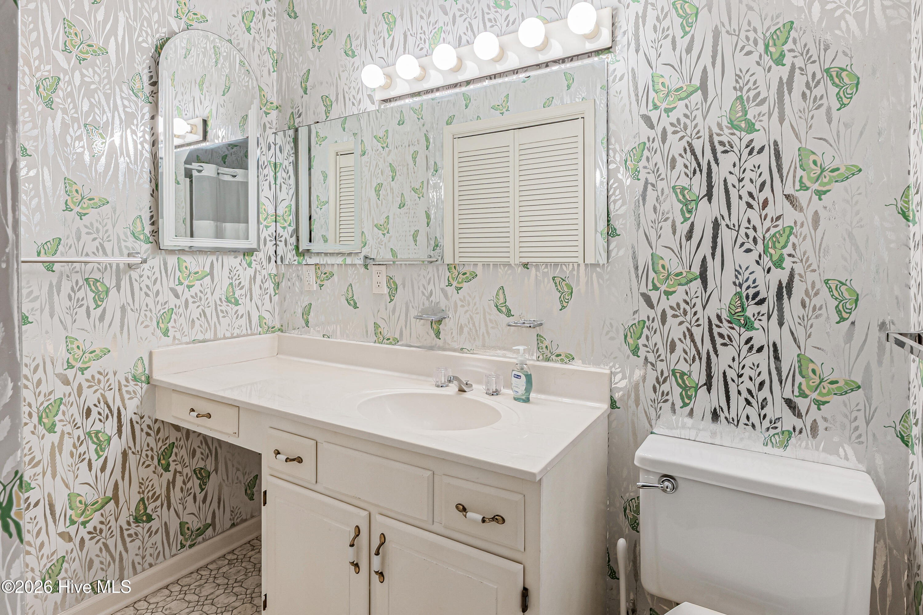 25 Magnolia Road Pinehurst, NC 28374 - Photo 56 of 73 Upstairs Bathroom
