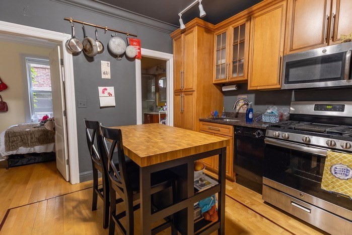 23 Margaret Street, Unit 1 Boston, MA 02113 - Photo 3 of 11