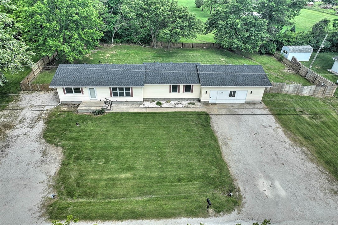 888 McKinney Lane Decatur, IL 62522 - Photo 3 of 30