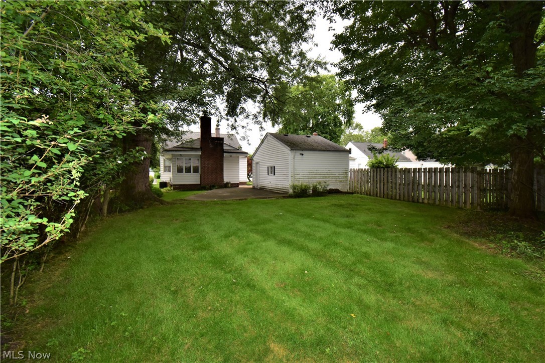 5711 Shawnee Road Cleveland, OH 44124 - Photo 16 of 20