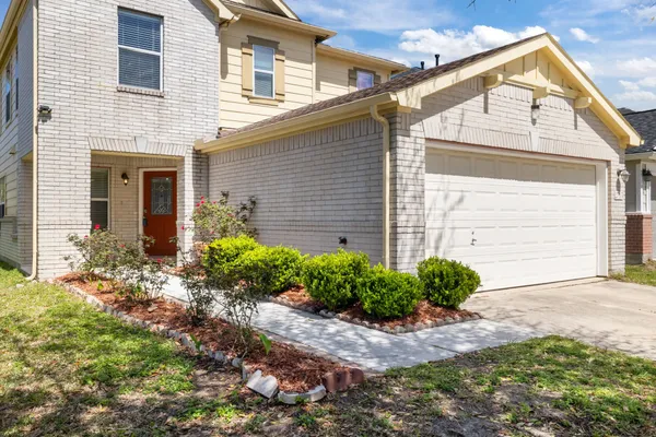 $2,400 | 2715 Skyview Knoll Court, Houston, TX 77047