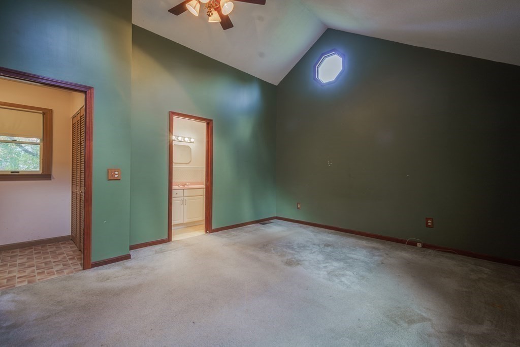 104 Linnell Street Springfield, MA 01104 - Photo 15 of 34 Gallery Image 15
