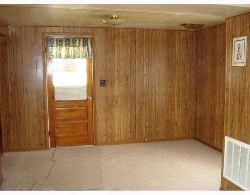 4225 Johnson Springfield, OH 45502 - Photo 3 of 12